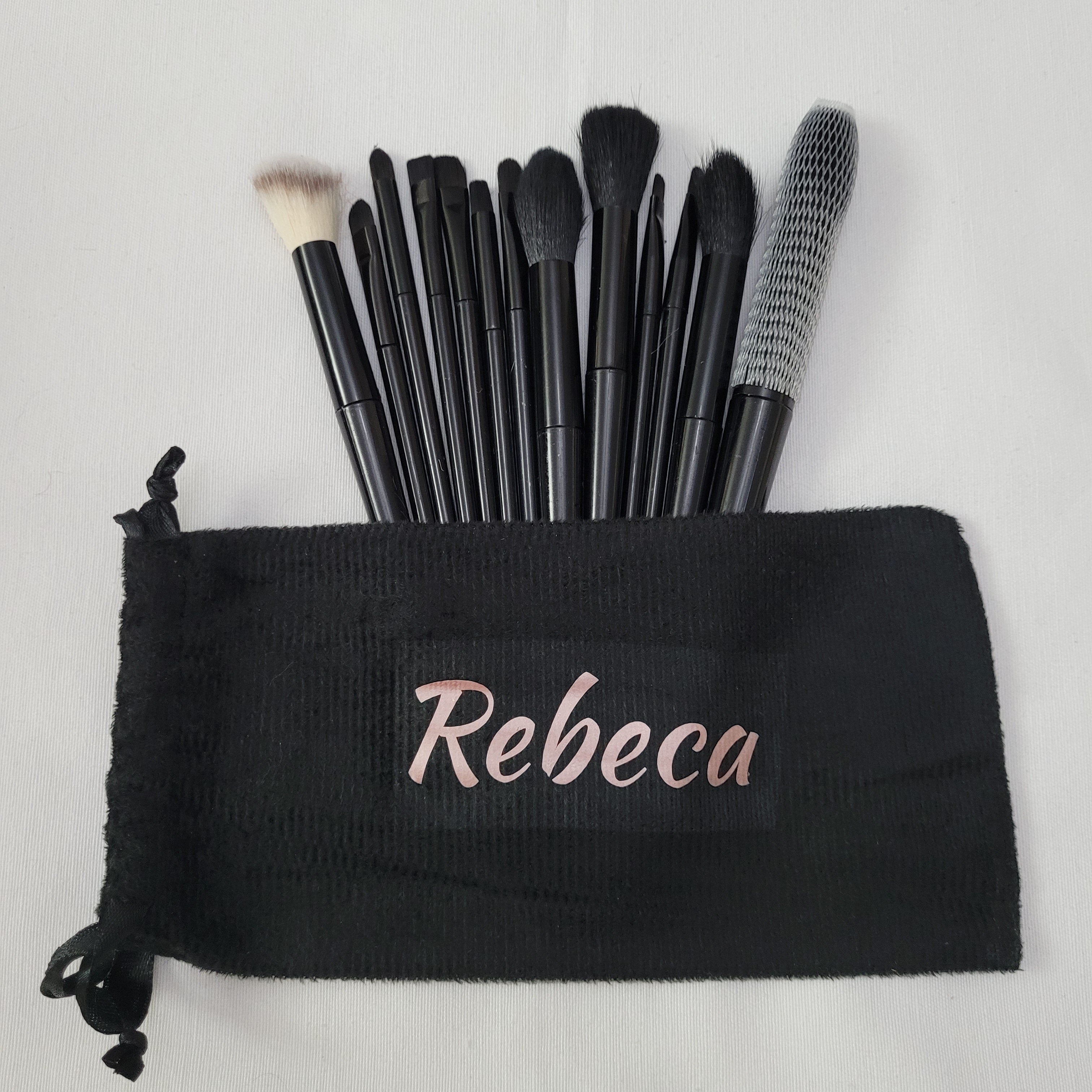 bolsita personalizada con 13 brochas