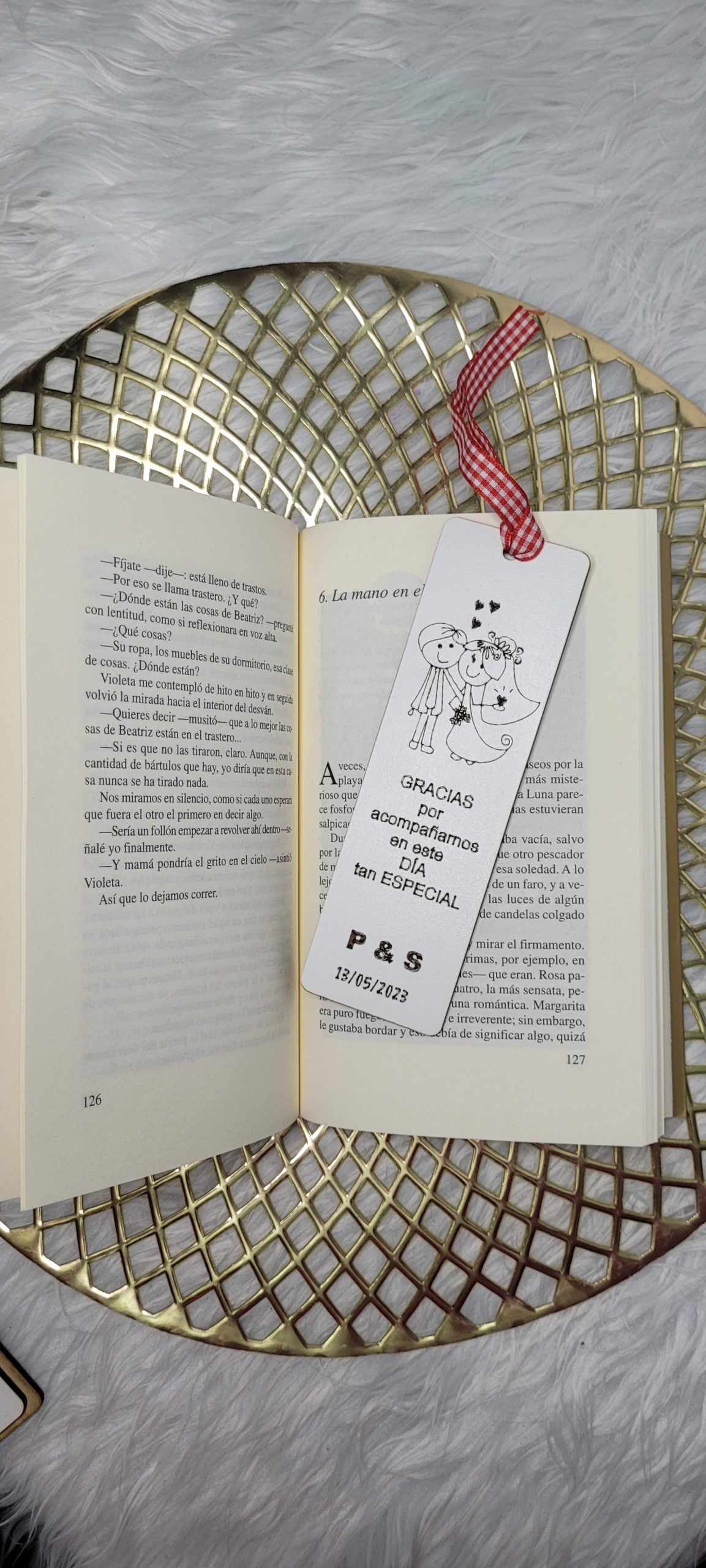 Marcapáginas de madera personalizados