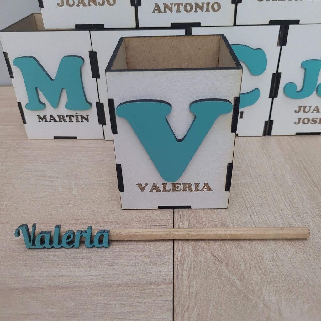 Botes porta lápices personalizados